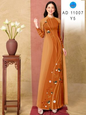 1627374177 393 vai ao dai mau moi ra hien nay (4)